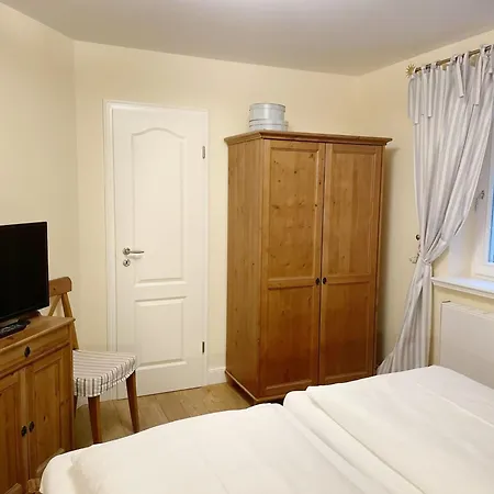 Reethues Am Watt Wattkrabbe * Sylt